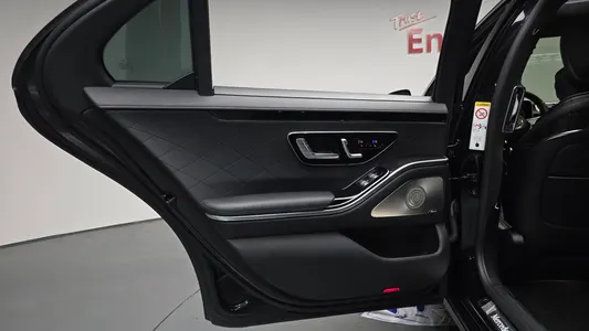Mercedes-Benz S-Class W223 S580L 4MATIC 2021 25