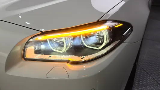 BMW 5 Series (F10) 520d M 2015 22