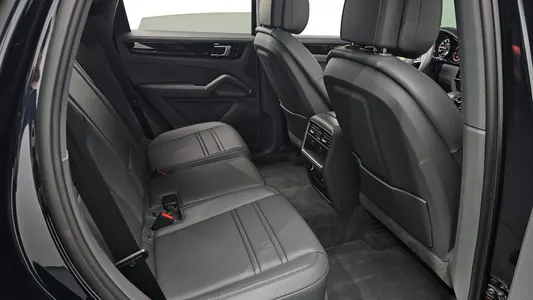 Porsche (PO536) 3.0 E- 2020 12
