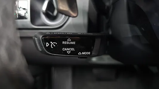 Porsche (PO536) 3.0 E- 2020 31