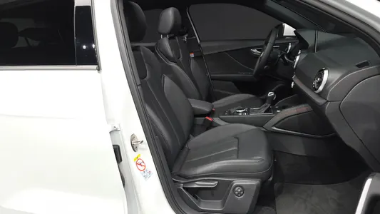 Audi Q2 35 TDI 2023 11