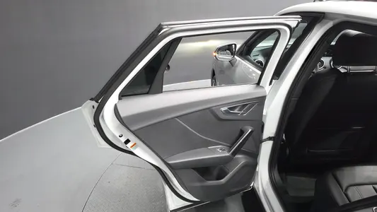 Audi Q2 35 TDI 2023 26