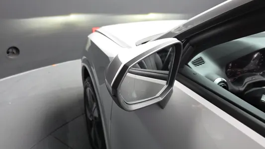 Audi Q2 35 TDI 2023 28
