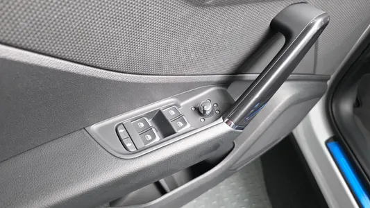 Audi Q2 35 TDI 2023 39