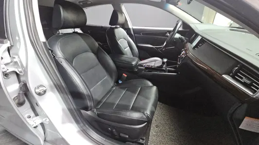 Kia K7 2018 26