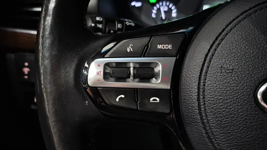 Kia K7 2018 27