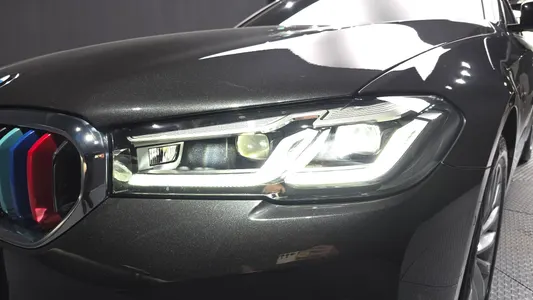 BMW 5 Series (G30) 530e 2020 22