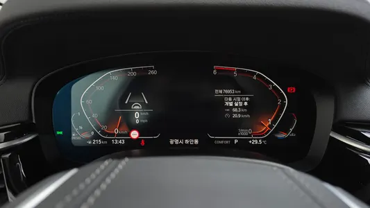BMW 6 Series GT (G32) 620d 2019 8