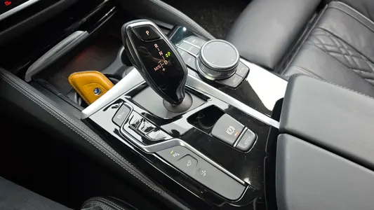 BMW 6 Series GT (G32) 620d 2019 9