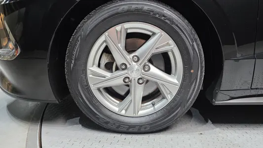 Hyundai (DN8) 2.0 LPG() 2020 5