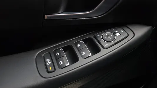 Hyundai (DN8) 2.0 LPG() 2020 20