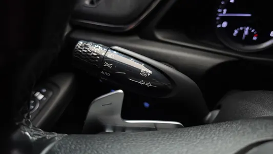 Hyundai (DN8) 2.0 LPG() 2020 27