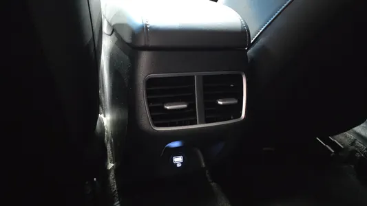 Hyundai (DN8) 2.0 LPG() 2020 28