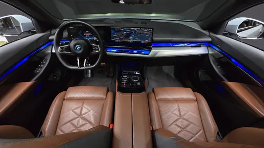 BMW 5 Series (G60) 530e M 2024 7