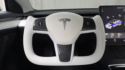 Tesla 3 AWD 2021 13