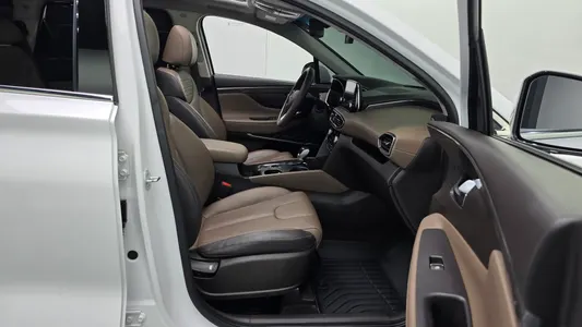 Hyundai TM 2.0T 2WD 2019 11