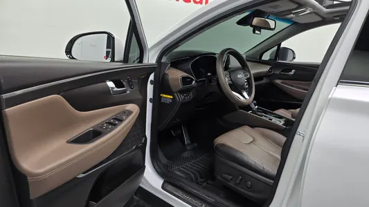 Hyundai TM 2.0T 2WD 2019 10