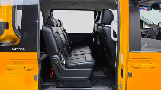 Hyundai Staria L3.5 2022 11