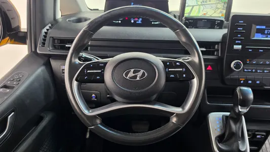 Hyundai Staria L3.5 2022 14