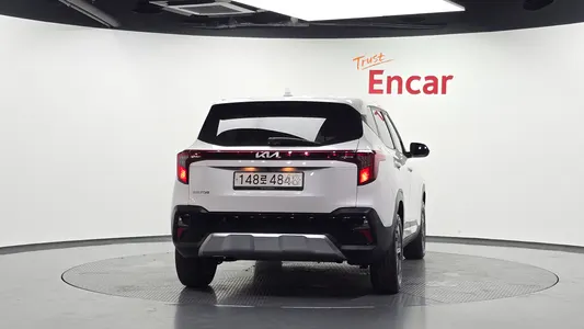 Kia Seltos 1.6 2WD 2022 4