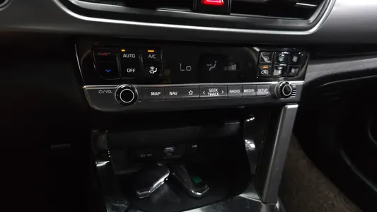 Kia Seltos 1.6 2WD 2022 17