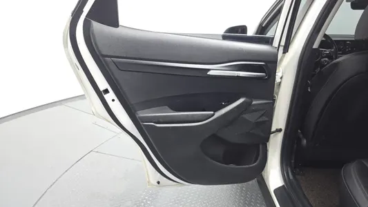 Kia Seltos 1.6 2WD 2022 25