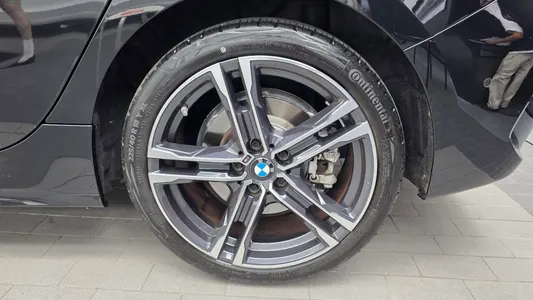 BMW 1 Series (F40) 120i M 2023 21