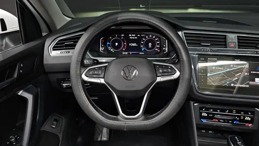Volkswagen 2 2.0 TDI 4 2023 13