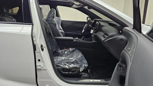 Lexus RX500h 5 F-Sport 2026 27