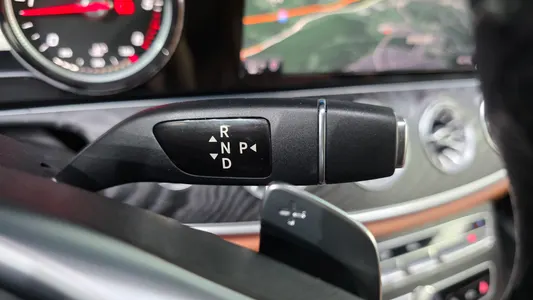 Mercedes-Benz E-Class W213 E220d 2018 9
