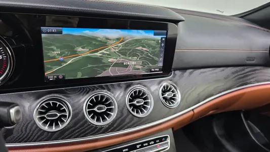 Mercedes-Benz E-Class W213 E220d 2018 13