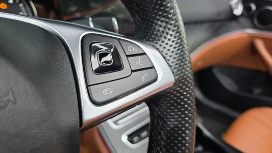 Mercedes-Benz E-Class W213 E220d 2018 18