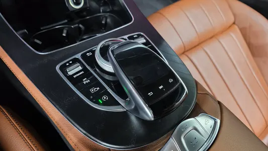 Mercedes-Benz E-Class W213 E220d 2018 19