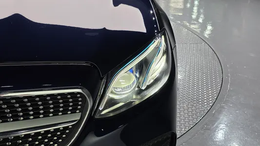 Mercedes-Benz E-Class W213 E220d 2018 23