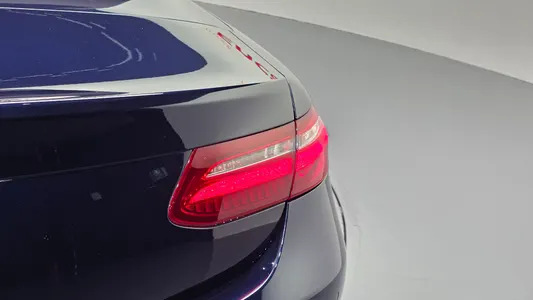 Mercedes-Benz E-Class W213 E220d 2018 24