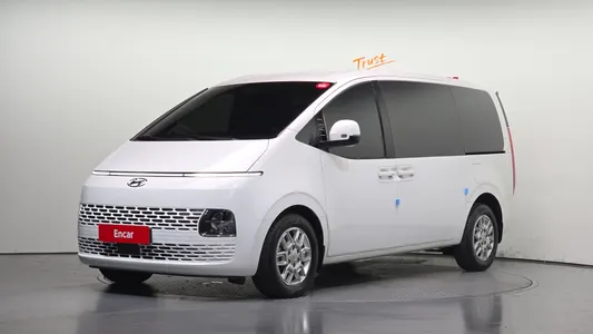 Hyundai Staria 3 2023