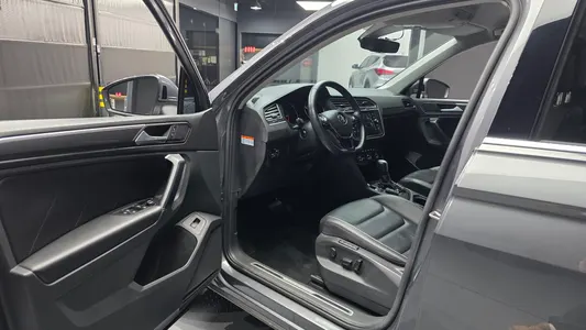 Volkswagen 2 2.0 TDI 2020 9