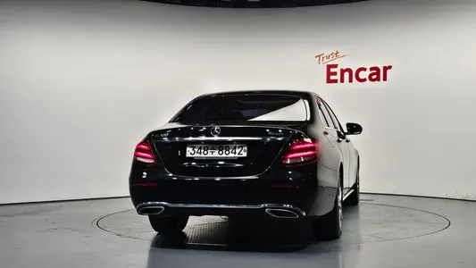 Mercedes-Benz E-Class W213 E200 2017 4