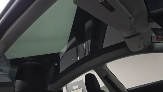 Tesla Y AWD 2021 19