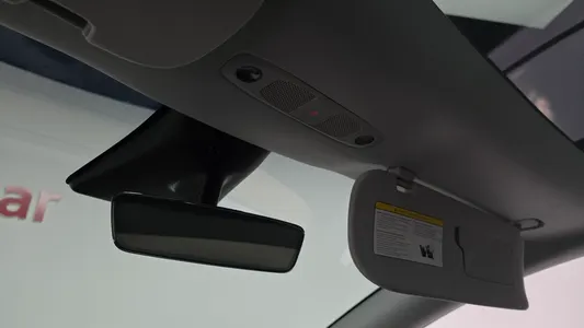 Tesla Y AWD 2021 32
