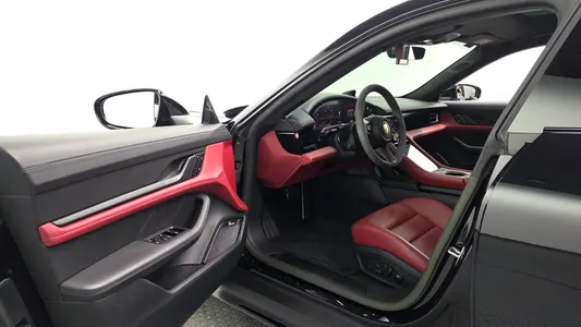 Porsche 타이칸 GTS 2023 10