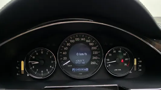 Mercedes-Benz CLS-Class W219 CLS350 2006 8