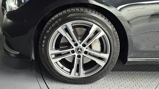 Mercedes-Benz E-Class W213 E350 4MATIC 2022 5