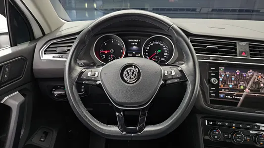Volkswagen 2 2.0 TDI 2020 13