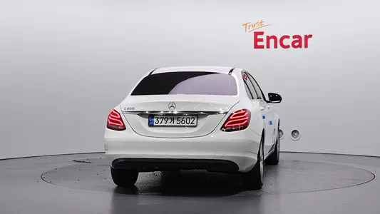 Mercedes-Benz C-Class W205 C200 2017 4