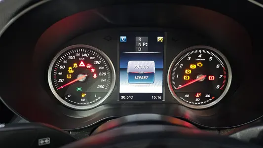 Mercedes-Benz C-Class W205 C200 2017 8