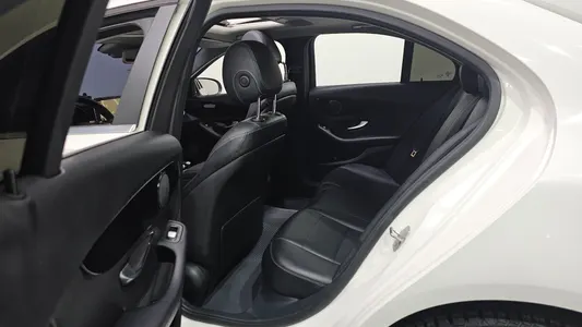 Mercedes-Benz C-Class W205 C200 2017 17