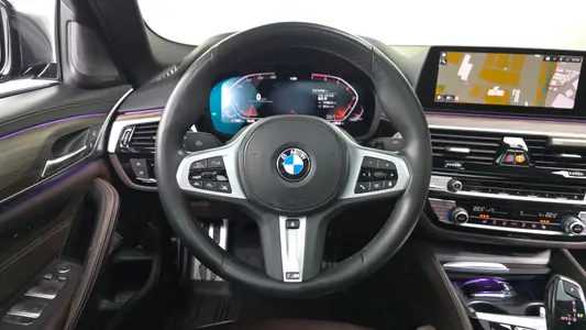 BMW 5 Series (G30) 520i M 2020 13