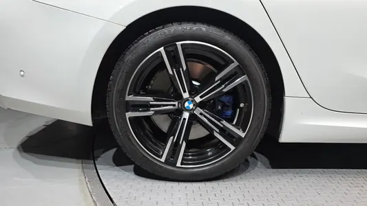BMW 3 Series (G20) 320i M 2022 5