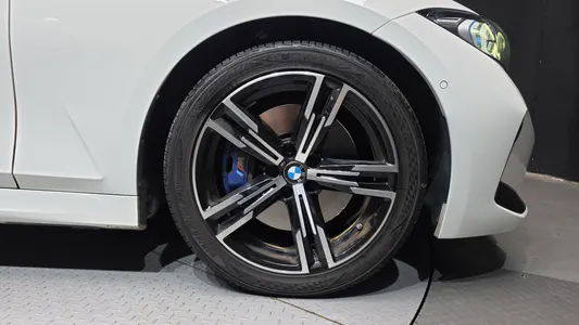 BMW 3 Series (G20) 320i M 2022 21